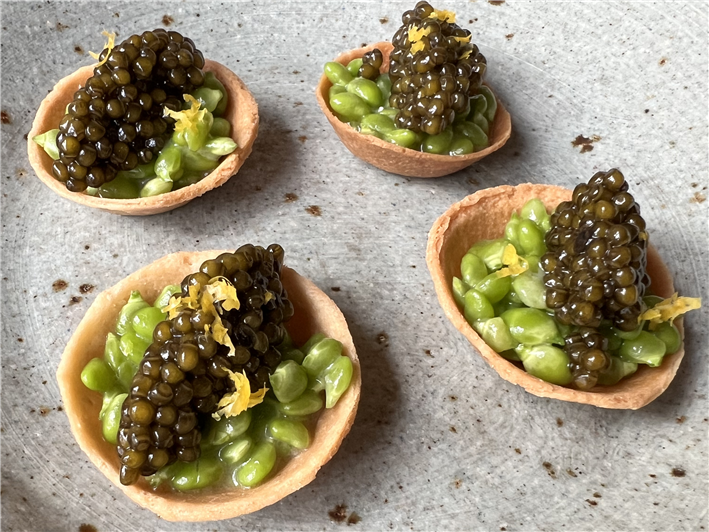 teardrop pea tartlet